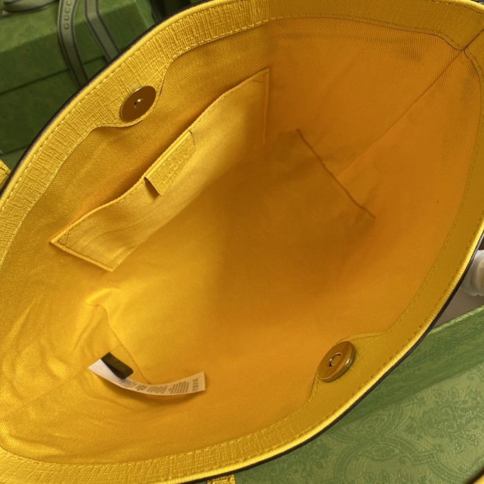  Handbag    Gucci  410812  size   21*20*10  cm