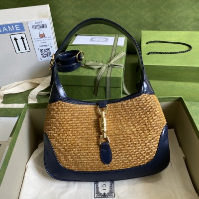 Handbag   Gucci  636709  size  28*19*4.5  cm