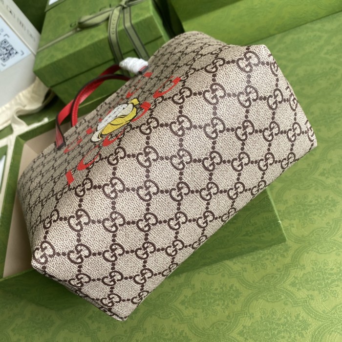  Handbag   Gucci   410812  size  21*20*10  cm