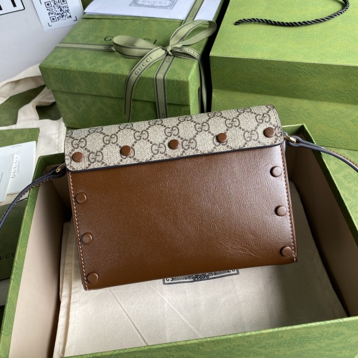  Handbag    Gucci  637048  size  20.5*15.5*6  cm