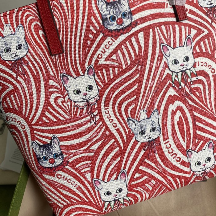  Handbag  Gucci  410812   size  21*20*10  cm