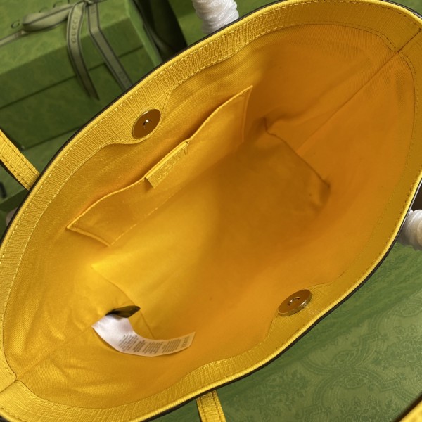  Handbag   Gucci  410812  size  21*20*1 0  cm 