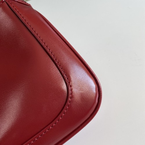  Handbag   Gucci  637091   size  19*13*3  cm