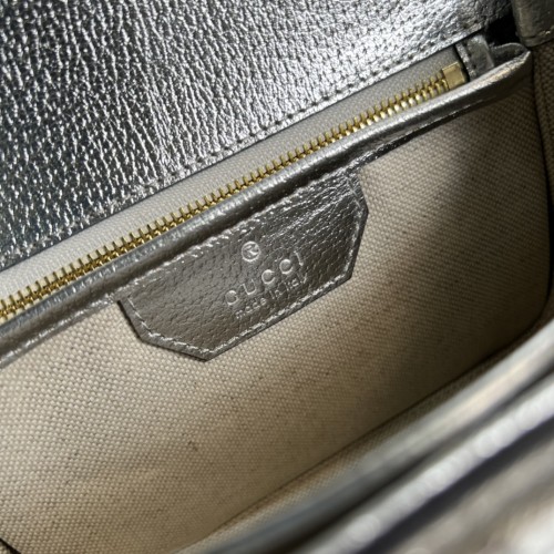  Handbag   Gucci   675797  size  21*15*7  cm