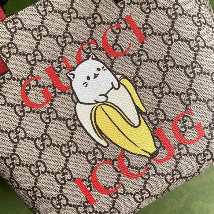  Handbag   Gucci   410812  size  21*20*10  cm