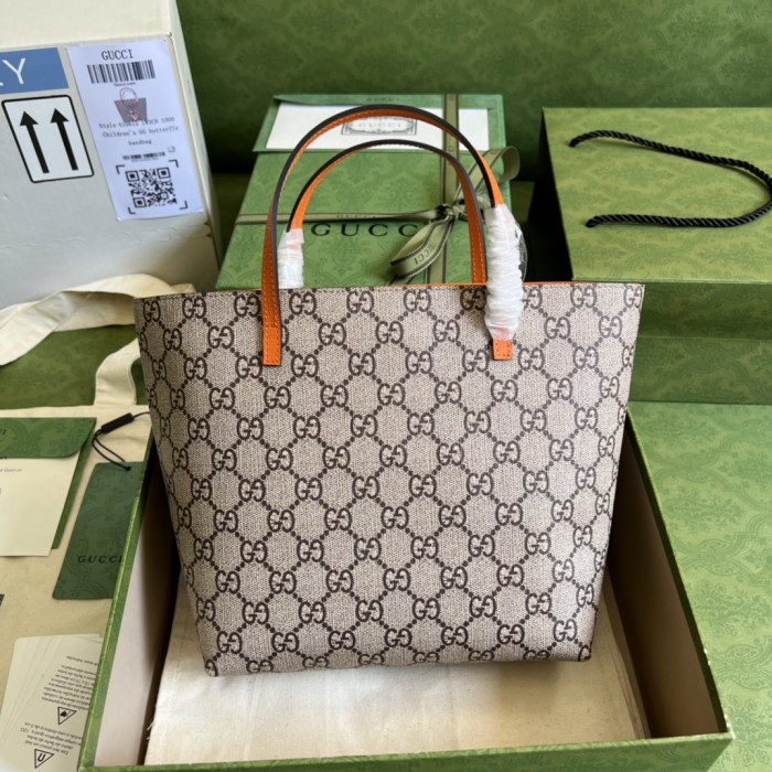  Handbag    Gucci  410812  size  21*20*10  cm 