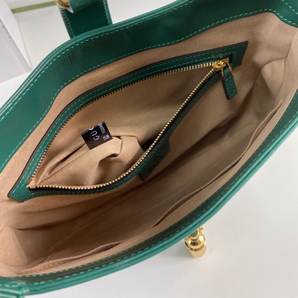  Handbag  Gucci   636709  size  27.5*19*4  cm