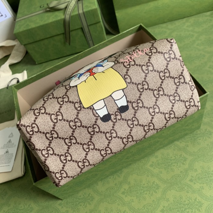  Handbag   Gucci  410812  size  21*20*10 cm