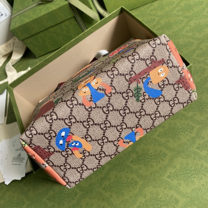  Handbag   Gucci  410812  size  21*20*10  cm