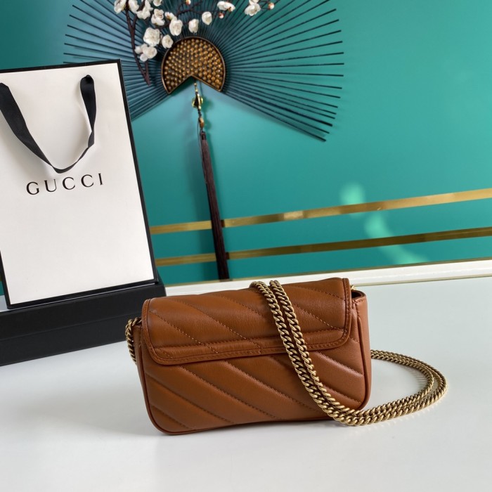  Handbag   Gucci  476433  size  16.5*10.5*5.1  cm