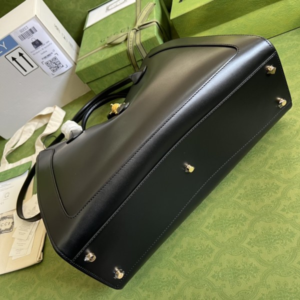  Handbag  Gucci  649015   size   40*30*15  cm 