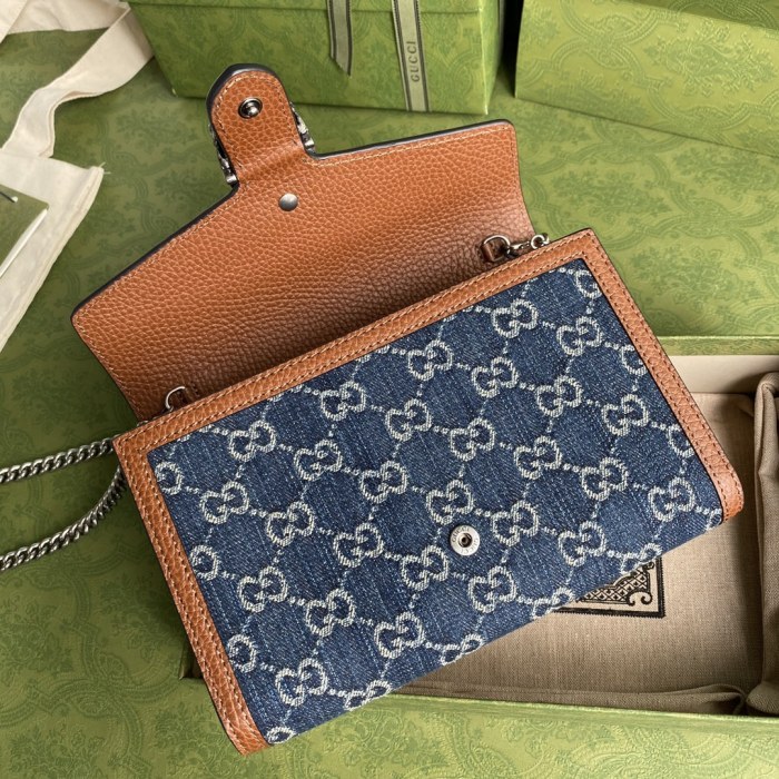  Handbag   Gucci  401231  size  20x4x14  cm