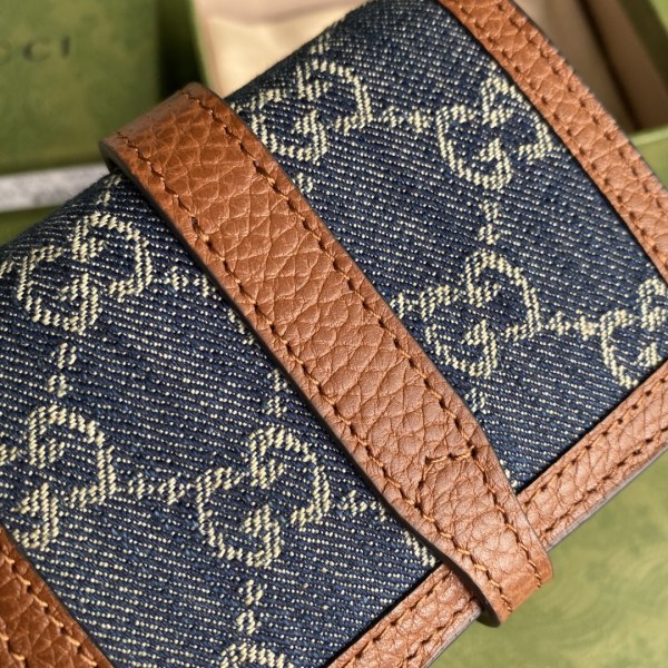 Handbag   Gucci  645536  size 11× 8.5x 3  cm