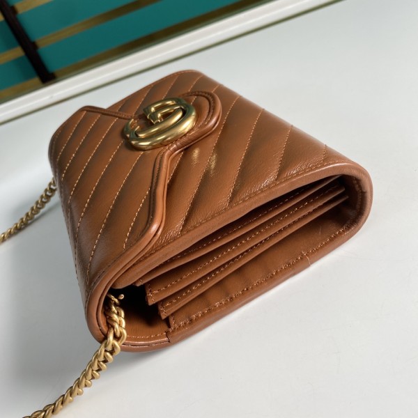 GUCCI Marmont Quilting Leather Envelope Bag Crossbody Bag Shoulder Bag Women's Brown 474575-0OLFT-2535 size 20*6*13cm