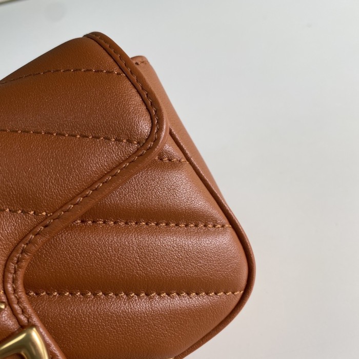  Handbag   Gucci  476433  size  16.5*10.5*5.1  cm