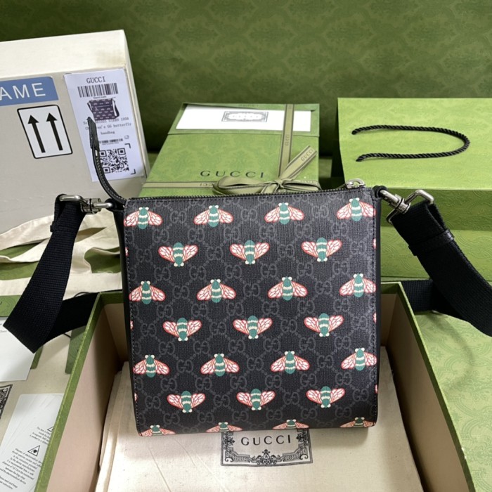  Handbag   Gucci  681021  size  21*23.5*4.5  cm