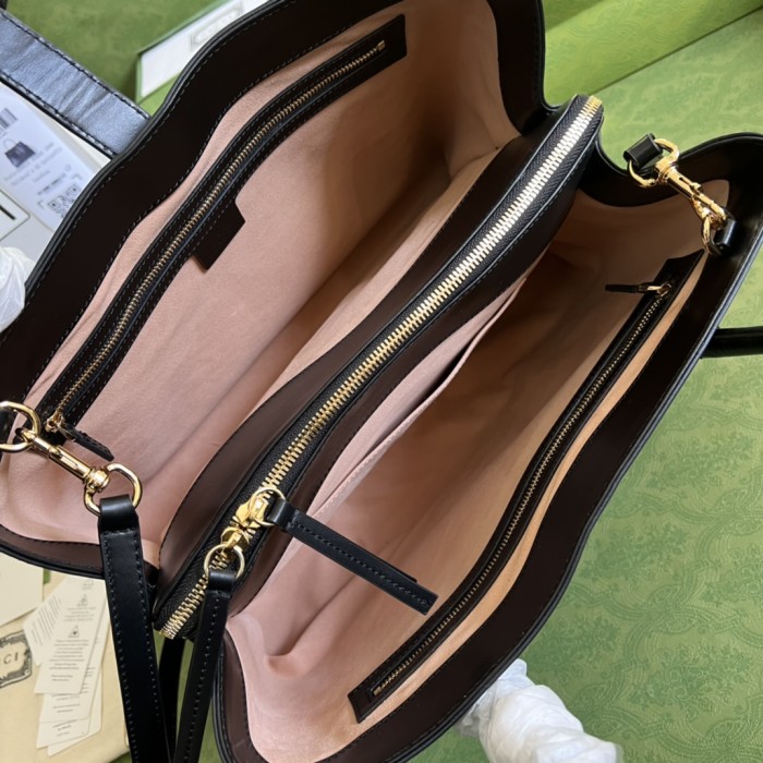  Handbag  Gucci  649015   size   40*30*15  cm 