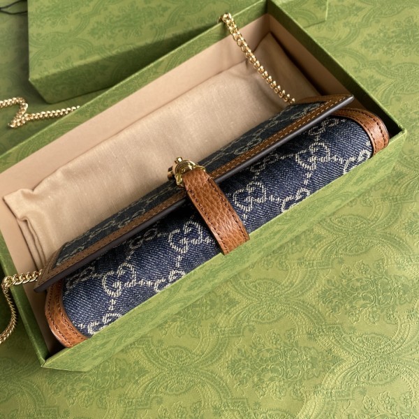 Handbag    Gucci  652681  size 19*10*3.5  cm