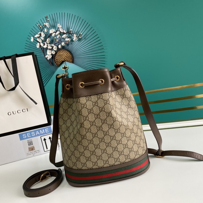  Handbag   Gucci   540457  size  26*31*12.5  cm