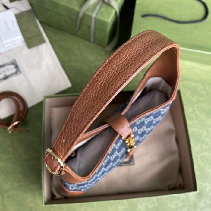 Handbag   Gucci   636706  size  28*19*4.5   cm