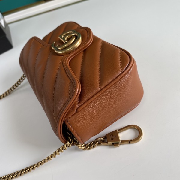  Handbag   Gucci  476433  size  16.5*10.5*5.1  cm