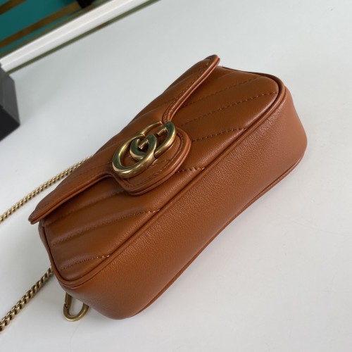  Handbag   Gucci  476433  size  16.5*10.5*5.1  cm