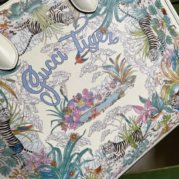 Handbag   Gucci  687827  size  38*32*12  cm