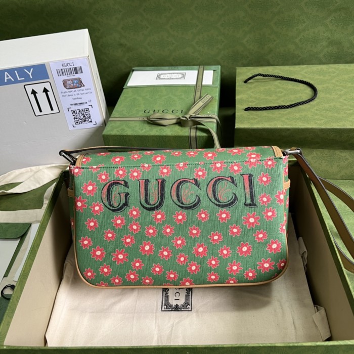  Handbag   Gucci  664143  size  29*19*8.4  cm