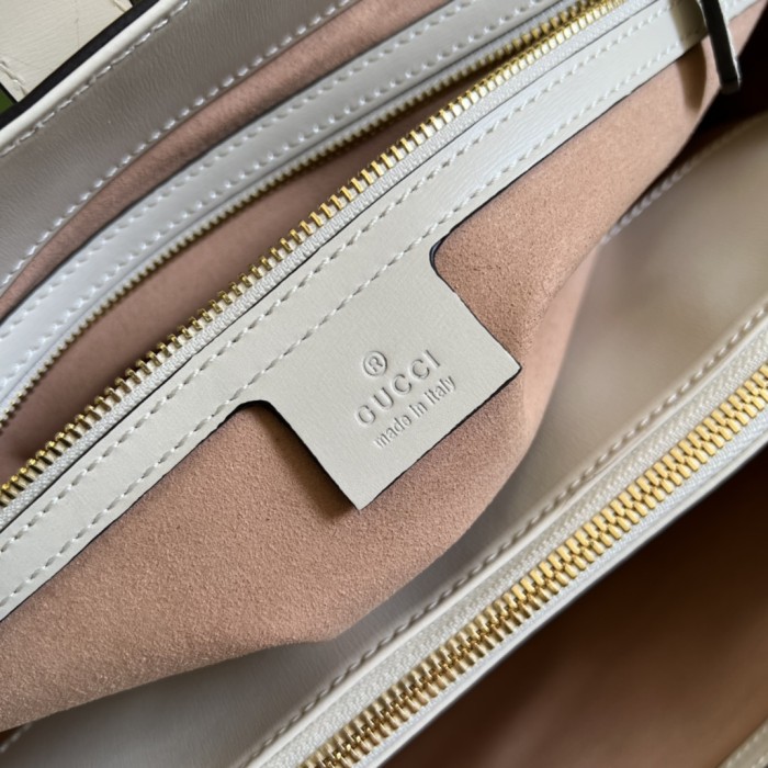  Handbag   Gucci  649015   size  40*30*15  cm