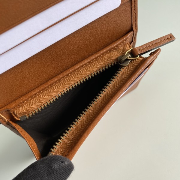  Handbag   Gucci  466492  size 11*8*2.5  cm 