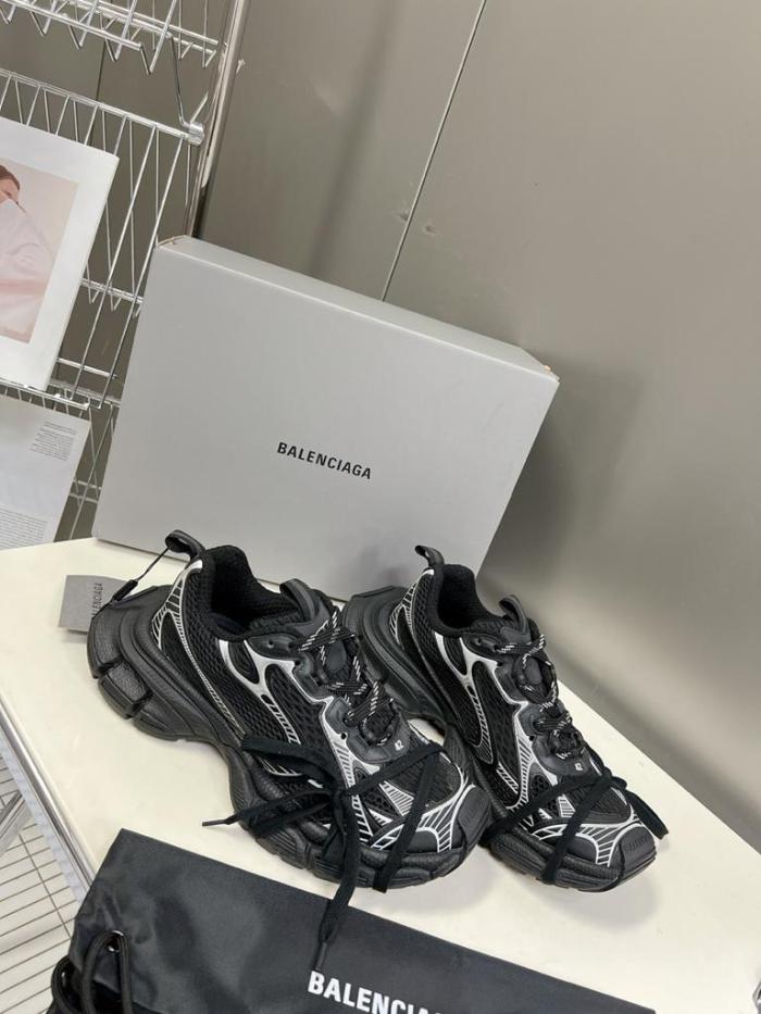 Balenciaga 3XL Black