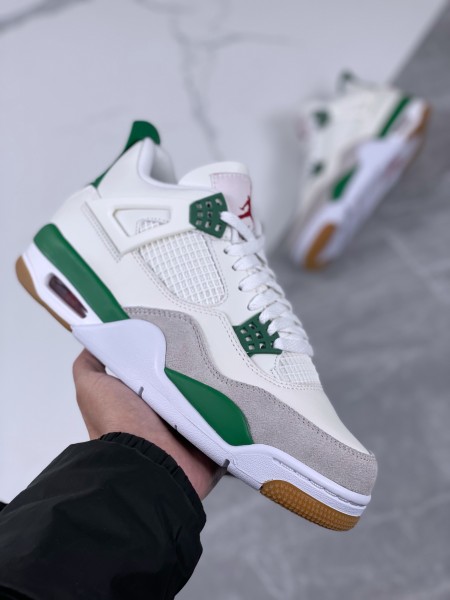 Jordan 4 Retro SB Pine Green