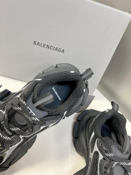 Balenciaga 3XL Black