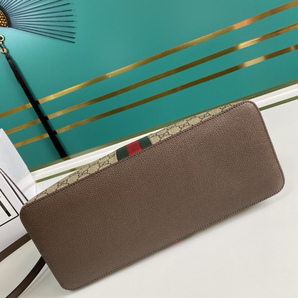  Handbag    Gucci   524533  size  35*28*15  cm