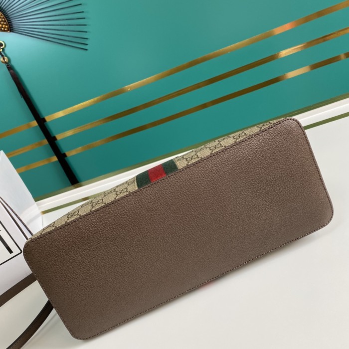  Handbag    Gucci   524533  size  35*28*15  cm