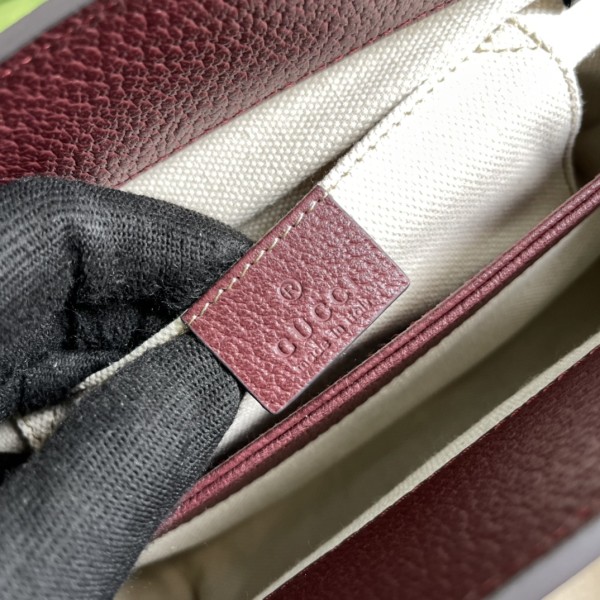  Handbag    Gucci  503877  size  26*17*8  cm