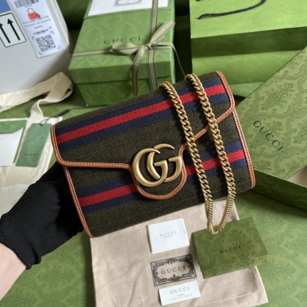  Handbag   Gucci  474575   size   20*13*6  cm  