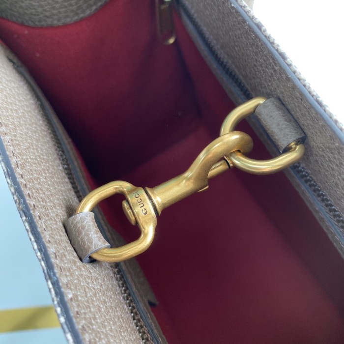  Handbag   Gucci   648134   size  31*26.5*14   cm