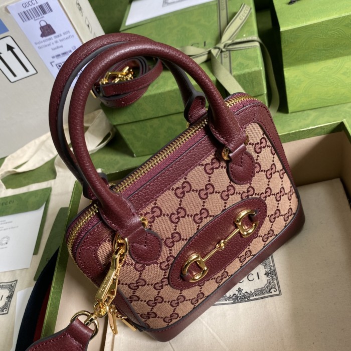  Handbag   Gucci  677212  size   20*19.5*7.5   cm