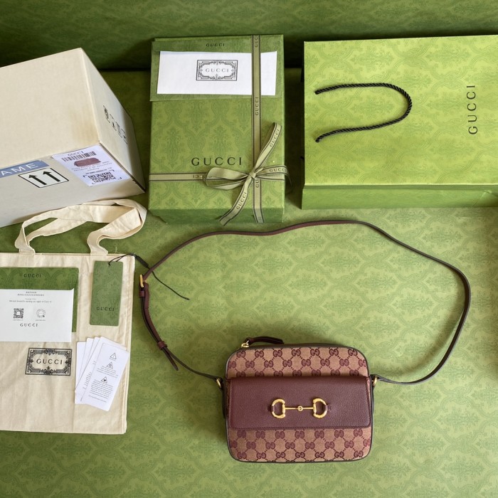  Handbag  Gucci  645454  size  22.5*17*6  cm