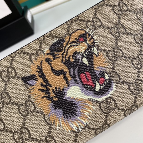  Handbag    Gucci    451273   size   19*10.5*2.5  cm