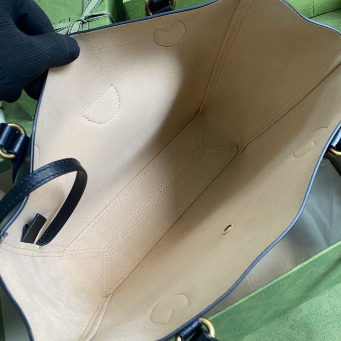  Handbag   Gucci   652680  size   28*26*8.5  cm