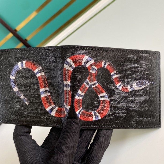  Handbag   Gucci  451268  size  11*9*1.5  cm