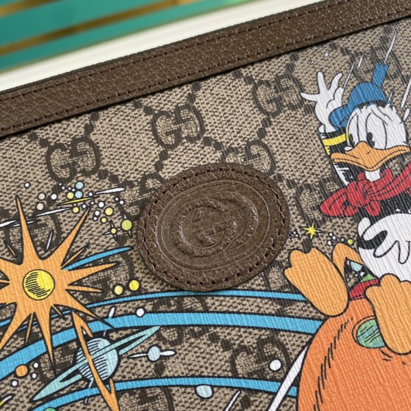  Handbag   Gucci  647925   size  30.5*21*1.5   cm