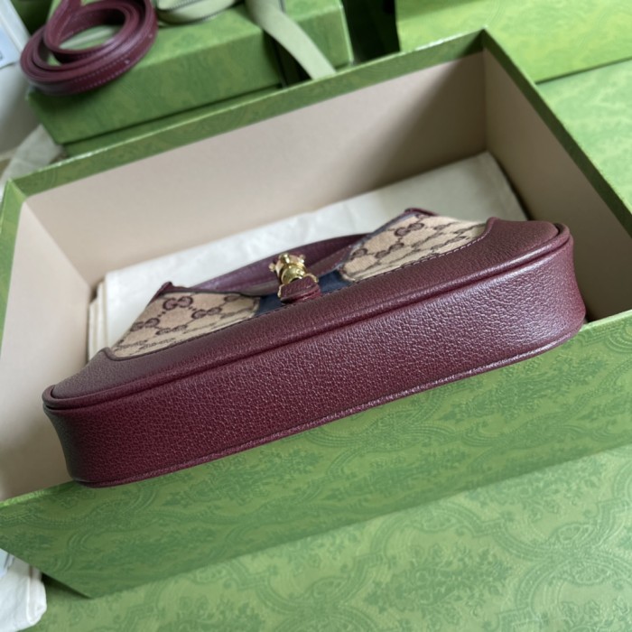 Handbag    Gucci  637092  size  19*13*3  cm