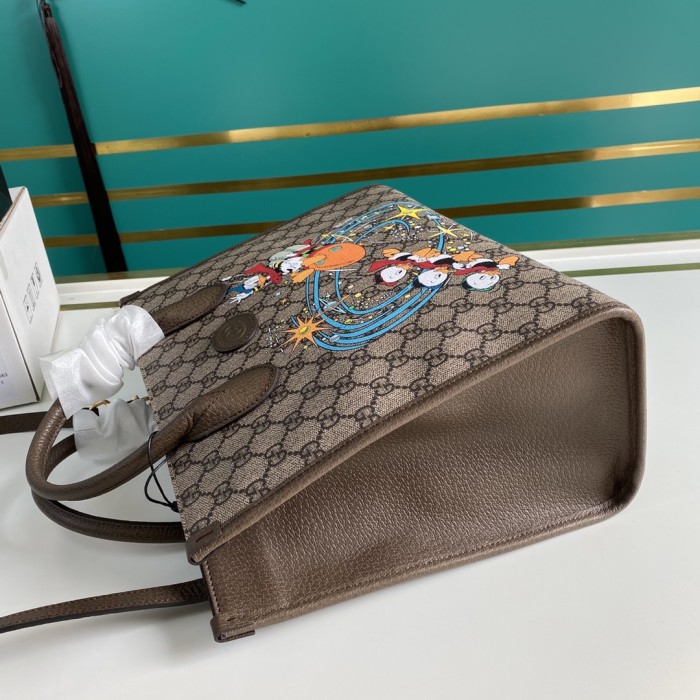  Handbag   Gucci   648134   size  31*26.5*14   cm