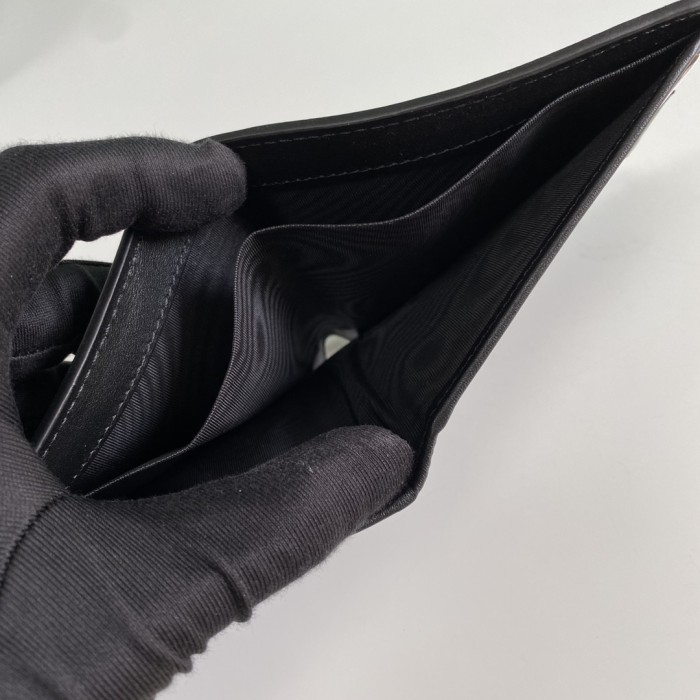  Handbag   Gucci    451268   size   11*9*1.5  cm