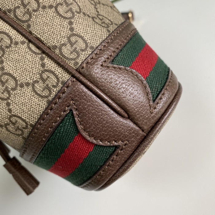  Handbag    Gucci   550621  size  20.5*26*11  cm