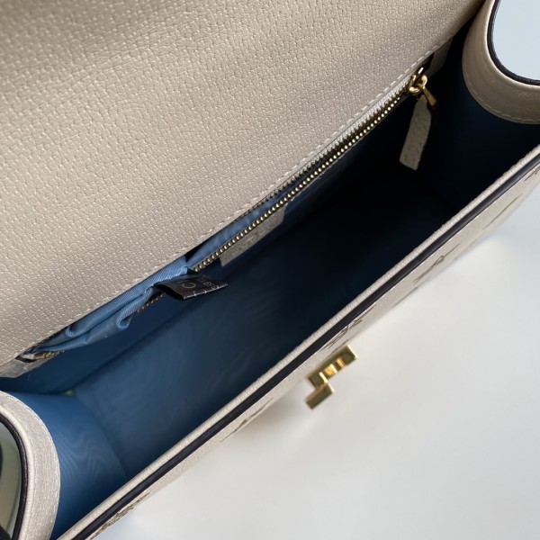  Handbag  Gucci   524405  size  25.5*17*8   cm