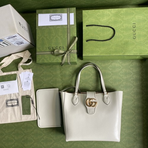  Handbag  Gucci  652680  size   28*26*8.5  cm